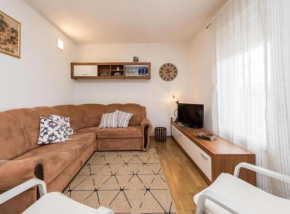 Relaxing Bisko Retreat with Outdoor Pool, Furnished Terrace and BBQ